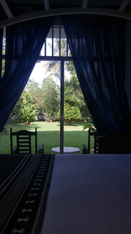 Villa Dewasiri Unawatuna Buitenkant foto