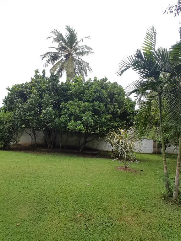 Villa Dewasiri Unawatuna Buitenkant foto