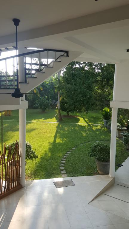 Villa Dewasiri Unawatuna Buitenkant foto